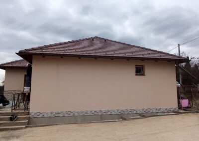 Új építésű ház homlokzatszigetelése Csapdi (Fejér megye)